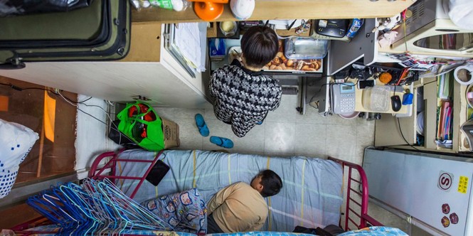 Vợ chồng trẻ ở Hồng Kông: Kết hôn, sinh con rồi nhà ai người đó ở - ảnh 1