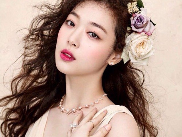 Chuyên gia chỉ ra show truyền hình khiến Sulli bị suy sụp tâm lý - ảnh 1