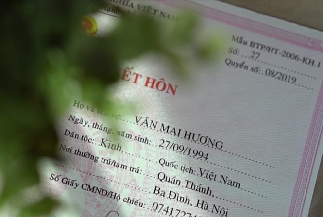 Hậu 'lừa' cưới, Văn Mai Hương ‘khóa môi’ Đồng Ánh Quỳnh đắm đuối gây sốc - ảnh 11