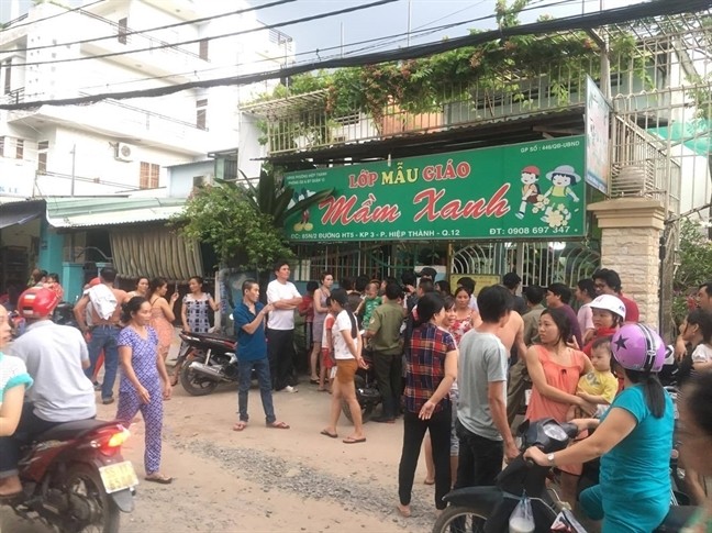 Ba bảo mẫu bạo hành dã man hơn 20 trẻ hầu tòa - ảnh 1