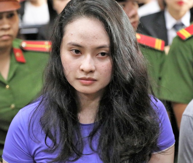 Hotgirl Ngọc Miu sở hữu ô tô 'sang' bằng tiền vay ngân hàng - ảnh 2