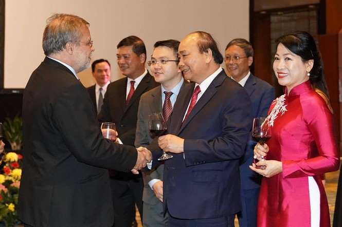 Việt Nam luôn cháy bỏng khát vọng hoà bình, thịnh vượng - ảnh 5