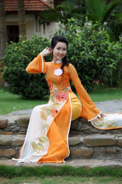 Tuần Châu thoáng bóng áo dài - ảnh 5