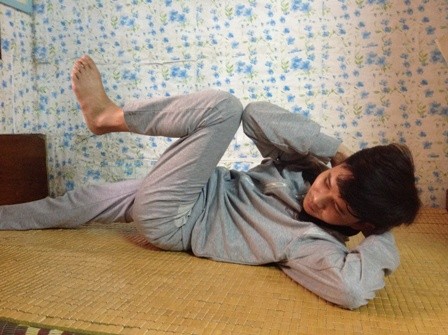10 động tác phòng, trị viêm cột sống dính khớp - ảnh 3