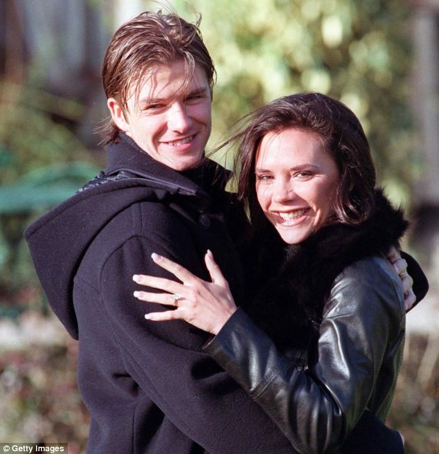 Victoria Beckham sở hữu bộ nhẫn trị giá 3,8 triệu bảng Anh - ảnh 2