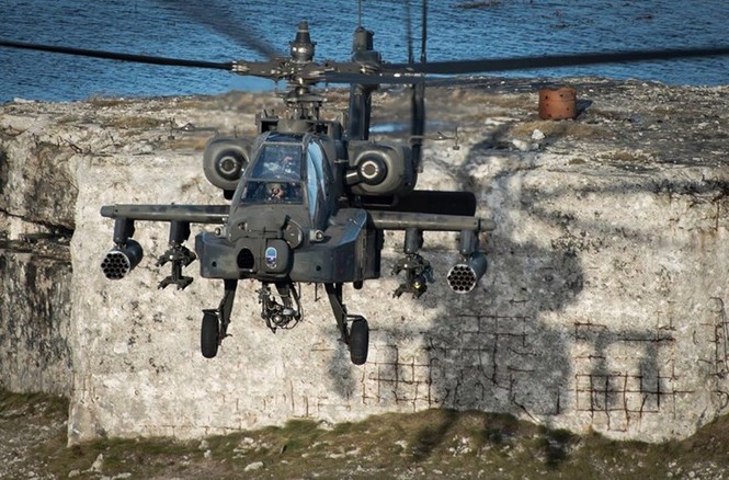 Lóa mắt với kho vũ khí “khủng” Mỹ, NATO tập trận gần Nga - ảnh 2