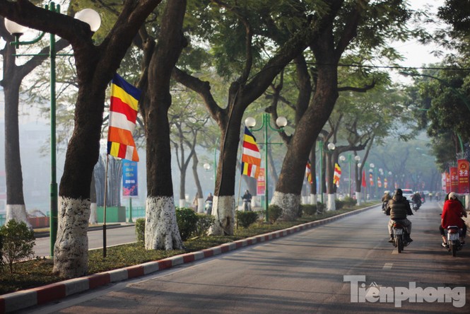 ẢNH: Hà Nội sáng mồng một Tết - ảnh 4