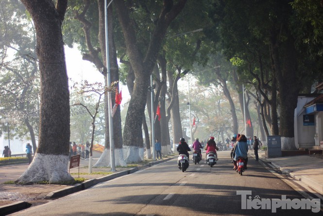 ẢNH: Hà Nội sáng mồng một Tết - ảnh 3