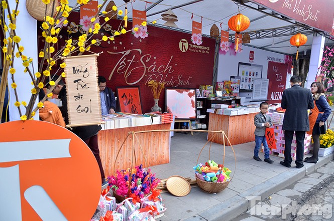 Tưng bừng khai mạc 'Phố Sách Xuân Bính Thân 2016' - ảnh 16