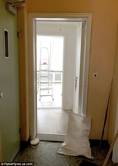 Bên trong 'hang ổ' của những kẻ khủng bố Brussels - ảnh 2