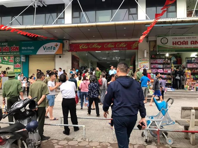 Cư dân Linh Đàm nháo nhác vì cháy căn hộ chung cư HH - ảnh 3
