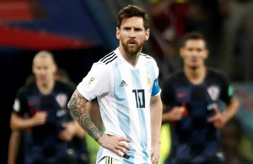 Messi sắp phải nhìn Ronaldo suốt ngày nháy mắt - ảnh 3
