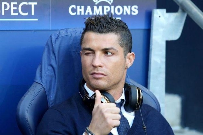 Messi sắp phải nhìn Ronaldo suốt ngày nháy mắt - ảnh 4
