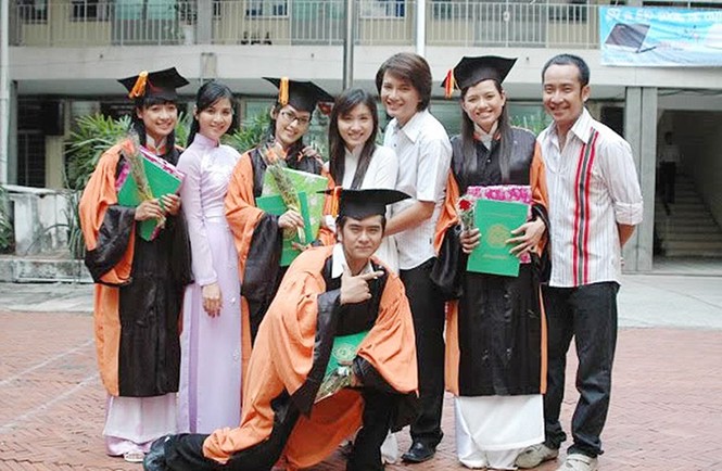 Dàn diễn viên 'Cổng mặt trời' bất ngờ hội ngộ - ảnh 3