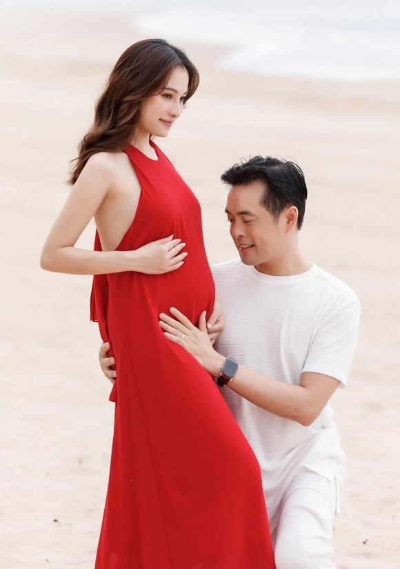 Showbiz 3/6: Ngọc Trinh hóa phú bà, vợ Dương Khắc Linh mang song thai - ảnh 3