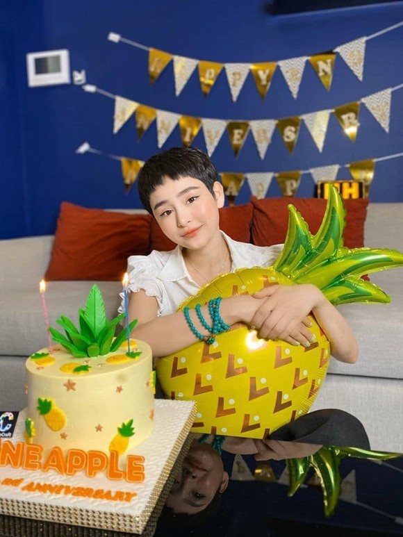 Showbiz 3/6: Ngọc Trinh hóa phú bà, vợ Dương Khắc Linh mang song thai - ảnh 6