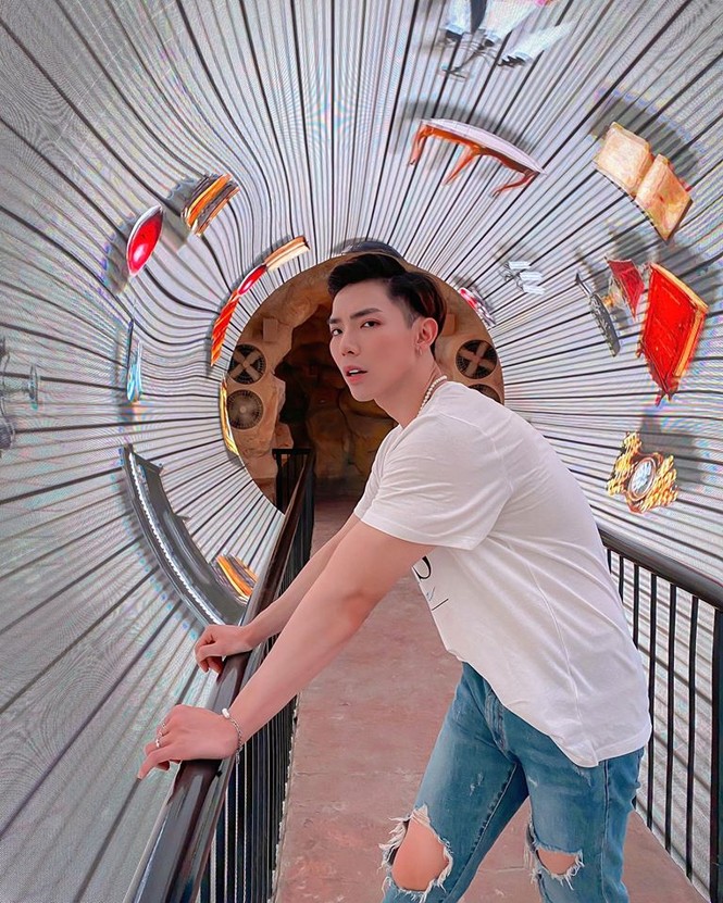 Showbiz 12/6: Phương Mỹ Chi gặp trực tiếp,