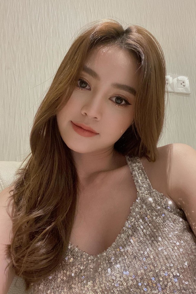 Showbiz 30/6: Hậu ly hôn, Bảo Ngọc vui vẻ bên gia đình, Hoài Lâm xuề xòa - ảnh 18