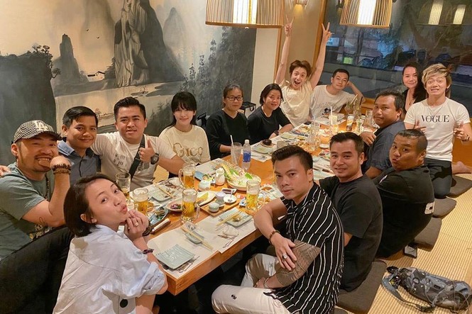 Showbiz 30/6: Hậu ly hôn, Bảo Ngọc vui vẻ bên gia đình, Hoài Lâm xuề xòa - ảnh 14