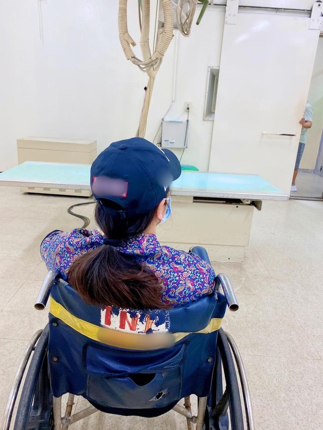 Diệu Nhi gây bất ngờ khi hát cải lương; Hai nàng hậu diện váy đỏ chót khoe vòng 1 quyến rũ - ảnh 7