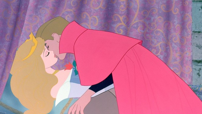 Lọ lem - công chúa rắc thính giỏi nhất Disney và Ariel cô gái đơn phương ngây ngô nhất - ảnh 2