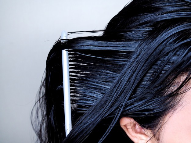 Hầu hết ai có mái tóc đẹp đều làm 10 điều này - ảnh 4