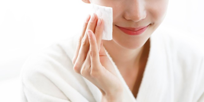 Tẩy trang giúp bạn tiết kiệm hàng chục triệu tiền làm đẹp - ảnh 2