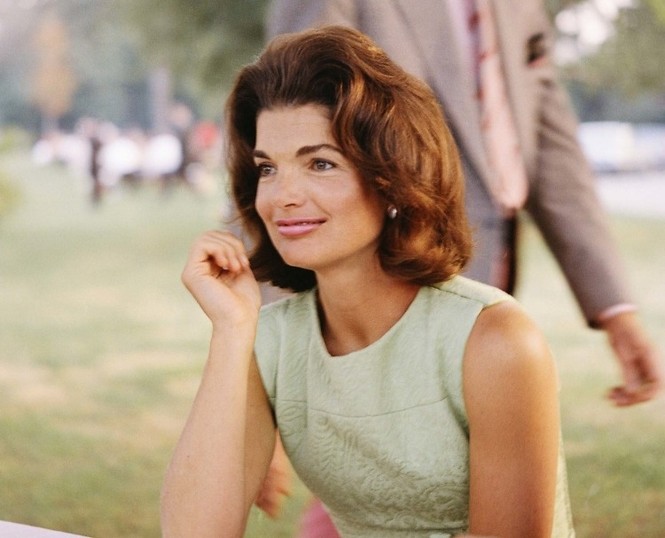 Jackie Kennedy và những điều thú vị trong tủ áo của bà - ảnh 10