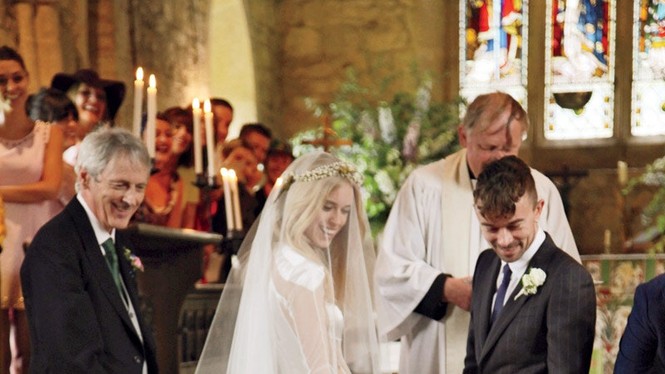 Siêu mẫu hoàng gia Mary Charteris - ảnh 10