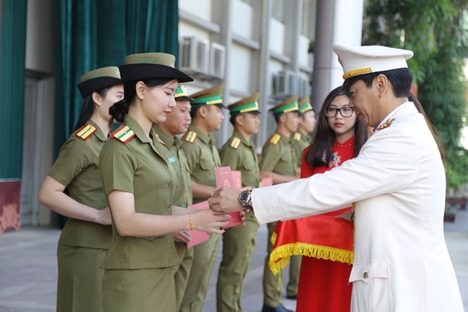 Tưng bừng ngày tốt nghiệp tại Học viện Cảnh sát nhân dân - ảnh 2