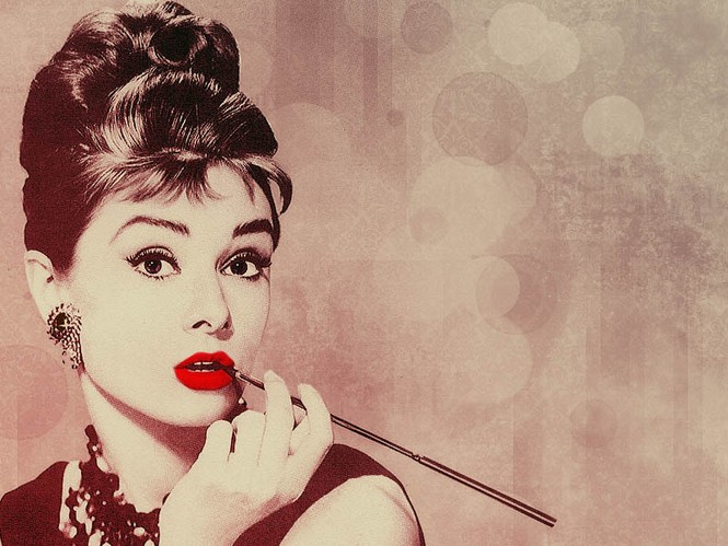 Hình ảnh xúc động của nữ minh tinh Audrey Hepburn khi đến Việt Nam - ảnh 7