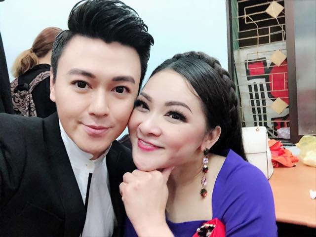 Ca sĩ Như Quỳnh được cầu hôn trên sân khấu - ảnh 4