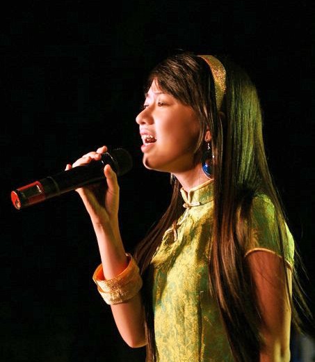 'Bé Xuân Nghi' sở hữu vẻ đẹp 'lai tây' từ thuở răng sún - ảnh 2