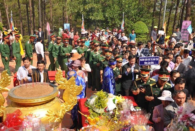 Hàng vạn người dự lễ giỗ tổ Hùng Vương tại Đà Lạt - ảnh 1