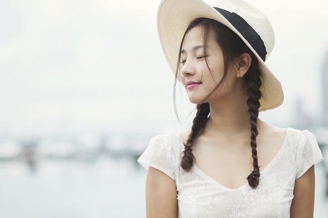 Diễn viên 'Tôi thấy hoa vàng trên cỏ xanh' khám phá vịnh Manila - ảnh 2