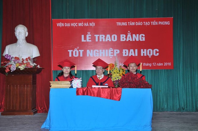 Xúc động với những sinh viên ‘đặc biệt’ - ảnh 5