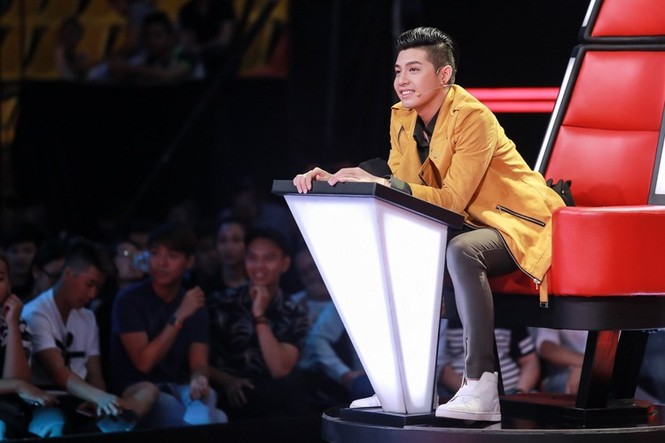 Khán giả ‘sốc’ khi Đông Nhi, Tóc Tiên, Noo Phước Thịnh ngồi ghế nóng The Voice 2017 - ảnh 5