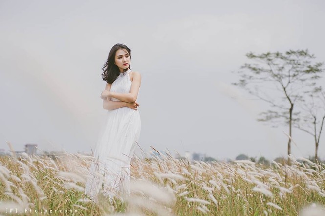 Miss Đại học Quốc gia duyên dáng yêu kiều bên ‘bạch mã’ - ảnh 6