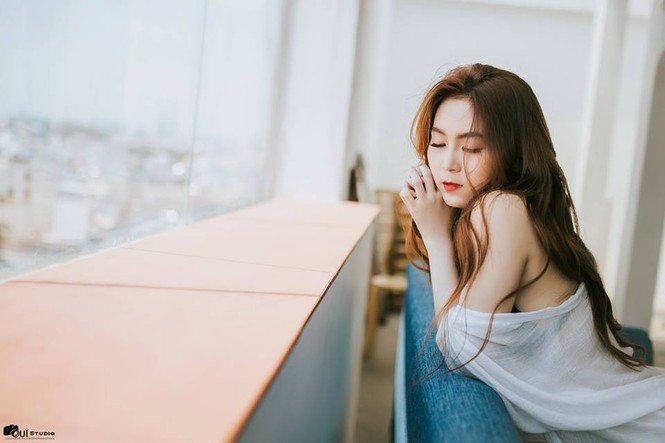 ‘Hotgirl’ sư phạm có vòng eo 58 đang được dân mạng ráo riết ‘săn lùng’ - ảnh 1