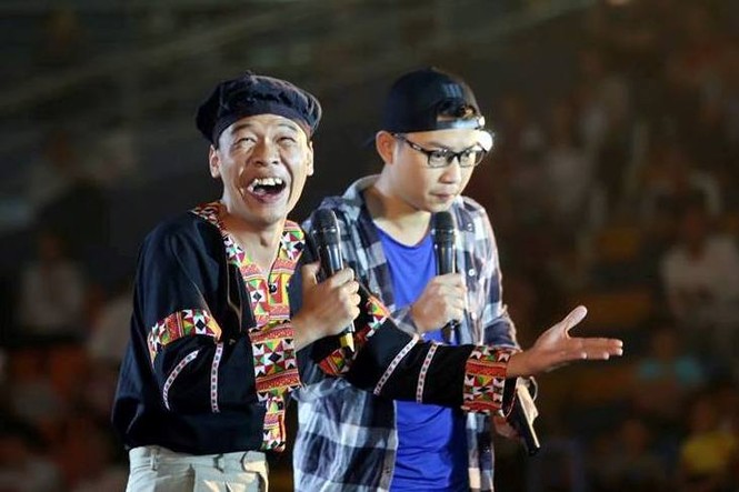 Showbiz 28/3: Thấy Hà Hồ và Kim Lý tình tứ, Hương Giang Idol lên tiếng - ảnh 3