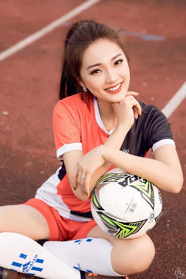 Mê mẩn ngắm top 10 HHHV - tình tin đồn của cầu thủ U23 Việt Nam - ảnh 2