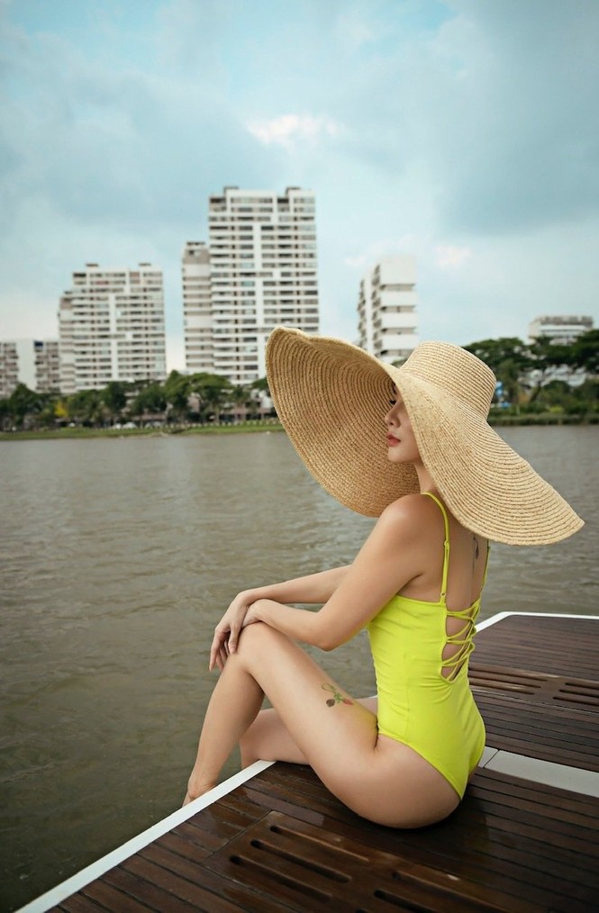 Dương Yến Ngọc khoe dáng quá nóng bỏng với bikini ở tuổi 40 - ảnh 7