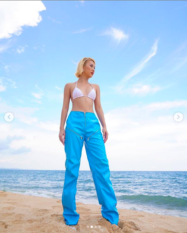 Hot girl Việt đua nhau khoe dáng nóng bỏng trên bãi biển mùa hè - ảnh 1