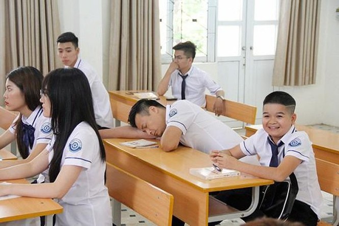 Bộ phim phải quay lại 3 lần vì Cu Thóc, Trâm Anh và cô gái khỏa thân bên hồ sen - ảnh 2