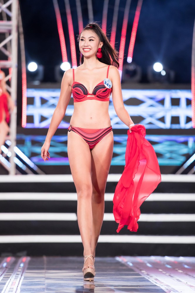 Màn diễn bikini của thí sinh phía Bắc 'đốt cháy' sân khấu Miss World VN - ảnh 21
