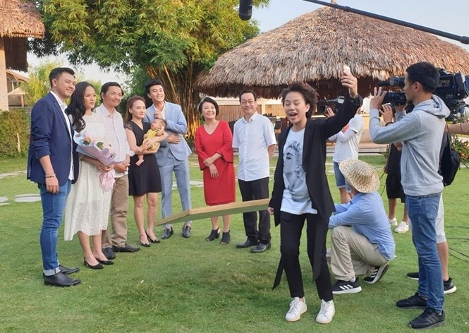 Tập cuối ‘Về nhà đi con’: Kết ngọt ngào cho 3 con, còn ông Sơn cô Xuyến? - ảnh 1