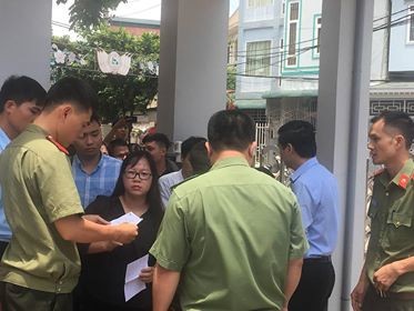 Hoãn họp báo điểm thi bất thường ở Sơn La phút chót - ảnh 8