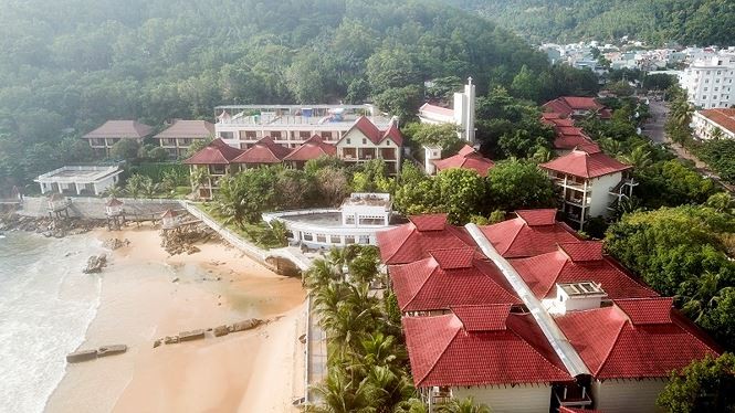Khám xét nơi ở của con trai ông Trần Bắc Hà, thu nhiều tài liệu - ảnh 1