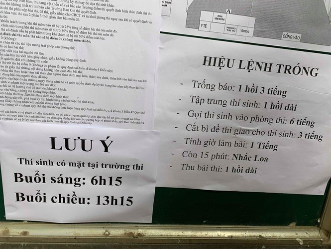 Thí sinh hào hứng làm thủ tục nhập thi THPT quốc gia 2019 - ảnh 2