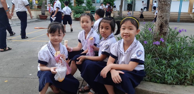 Sáng 5/9, hơn 22 triệu học sinh cả nước hân hoan đón ngày khai giảng - ảnh 90